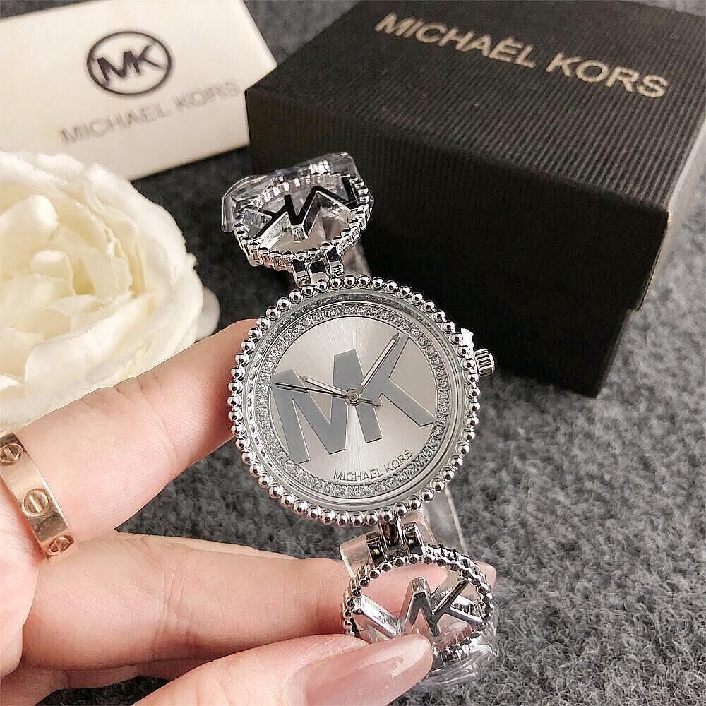 Women'S Bags Of Michael Kors - นาฬิกาควอตซ์ Michael Kors รุ่นใหม่สำหรับผู้หญิง ดีไซน์เรียบง่ายและทันสมัย พร้อมกระเป๋าเก็บของ