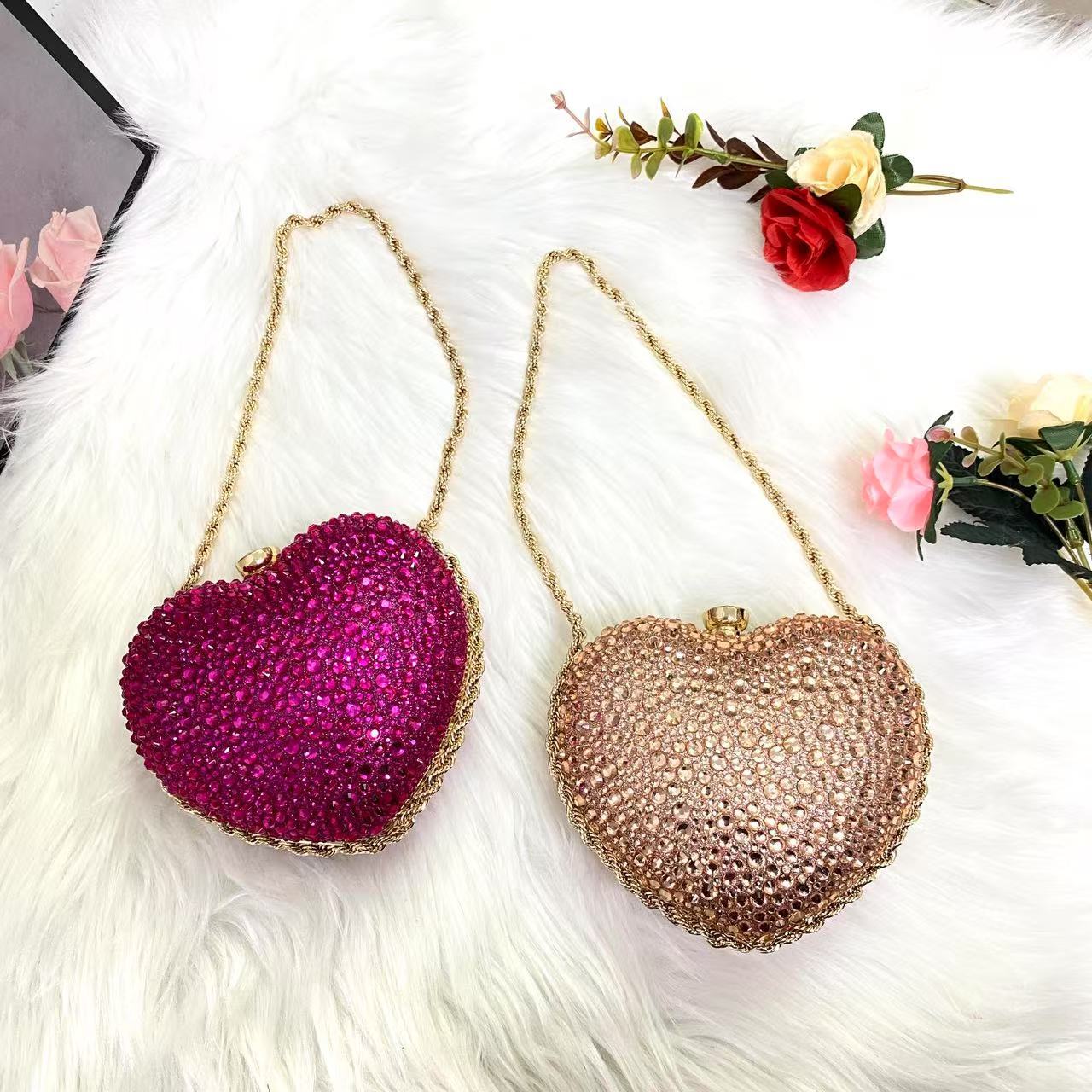 Women Bags Wholesale - กระเป๋าเพชรน้ำสำหรับผู้หญิง, แฟชั่นใหม่ฤดูใบไม้ผลิ 2026 กระเป๋าสะพายข้างมินิรูปหัวใจสำหรับงานเลี้ยง ขายส่ง