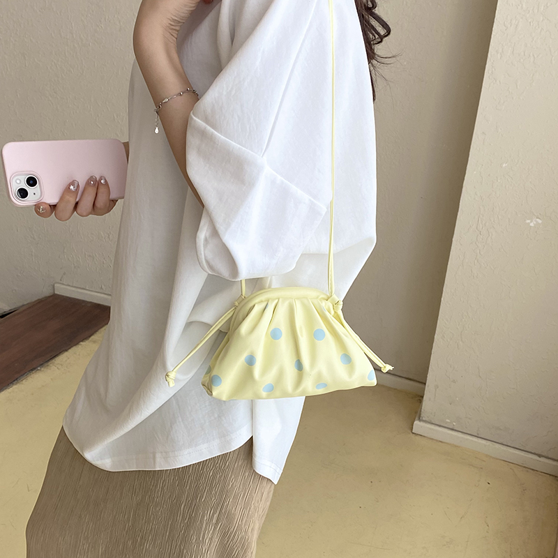 MOODS กระเป๋าถือและกระเป๋าสะพา - Women Bags Online บทวิจารณ์และราคา