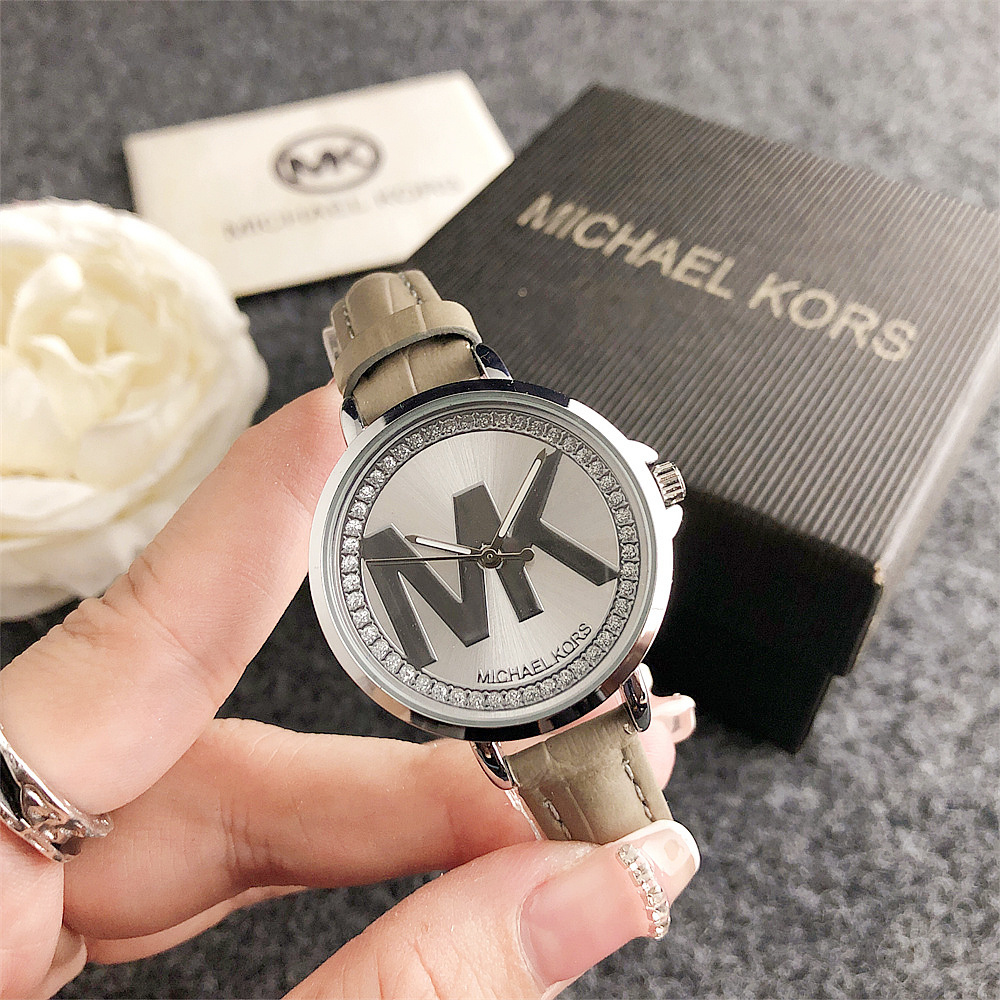 Michael Kors MK นาฬิกาควอตซ์ผู - Women'S Bags Of Michael Kors บทวิจารณ์และราคา