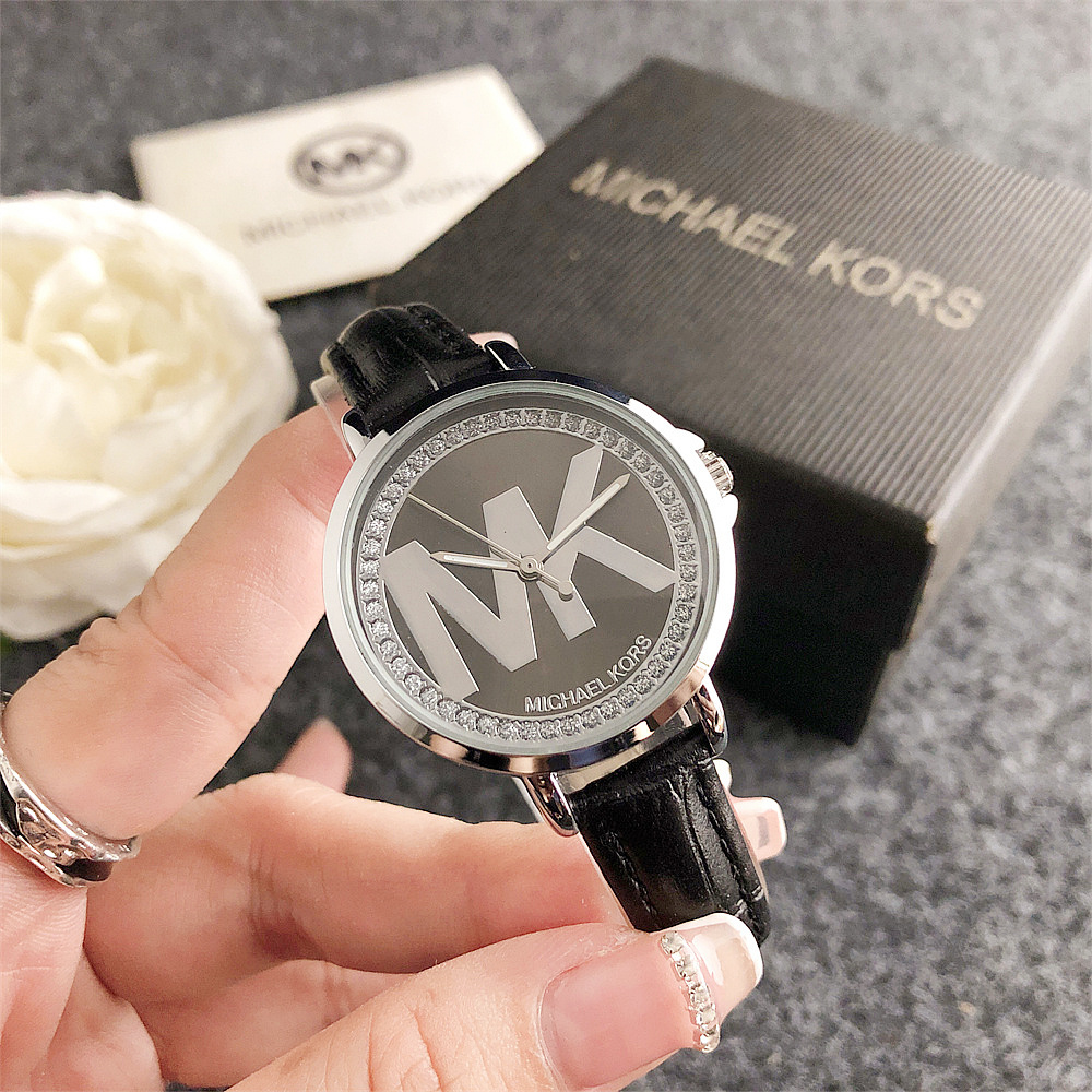 Michael Kors MK นาฬิกาควอตซ์ผู - Women'S Bags Of Michael Kors บทวิจารณ์และราคา
