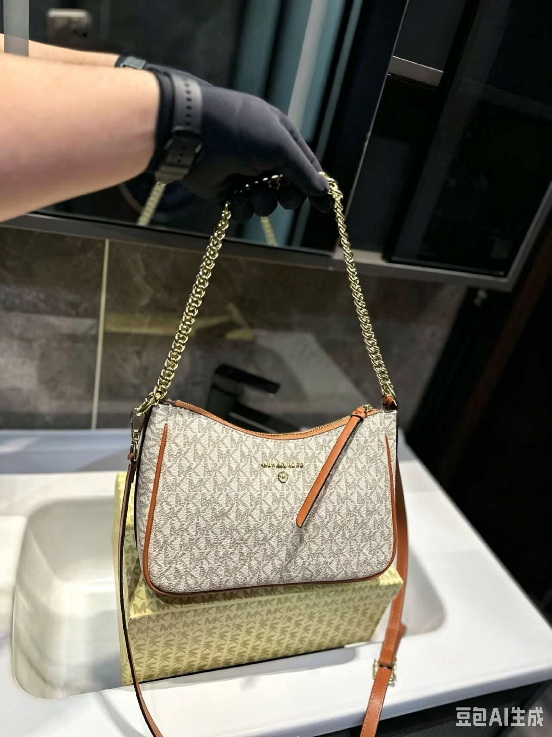 MICHAEL KORS MK Jet Set Travel - Women'S Bags Of Michael Kors บทวิจารณ์และราคา