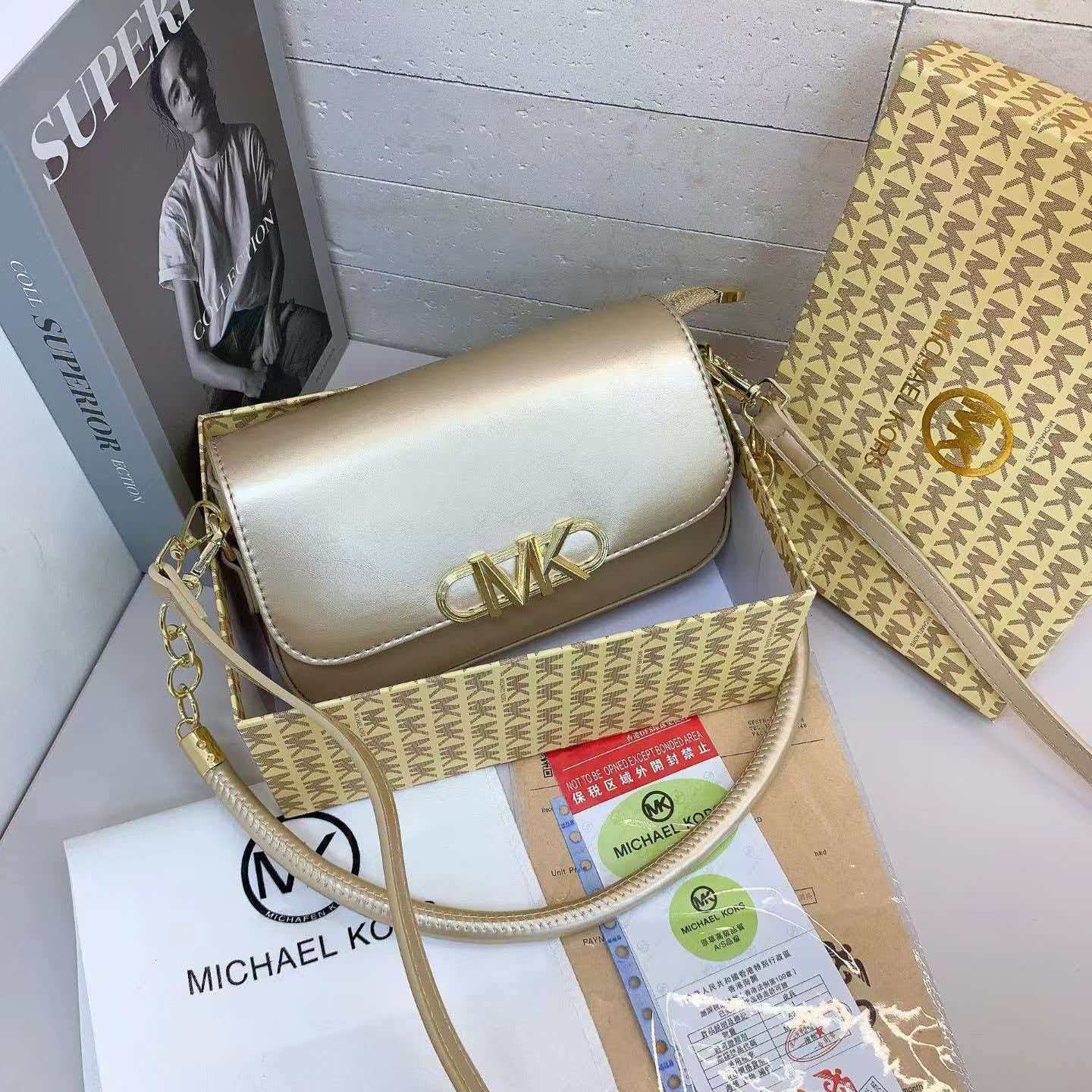 กระเป๋าโซ่ผู้หญิงไมเคิล คอร์,  - Women'S Bags Of Michael Kors บทวิจารณ์และราคา