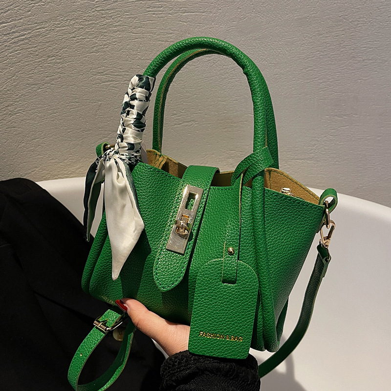 กระเป๋าหนังสะพายข้างทรงถังคุณภ - Women Bags Wholesale บทวิจารณ์และราคา