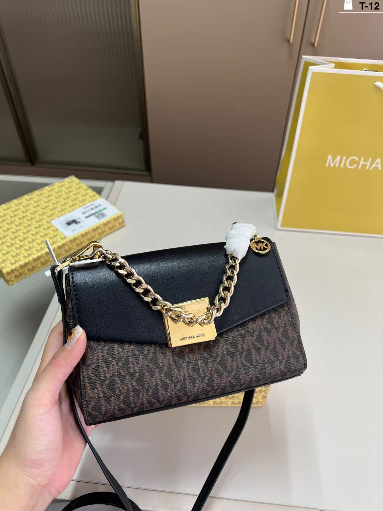 กระเป๋าสะพายไหล่ดีไซน์หรูสำหรั - Women'S Bags Of Michael Kors บทวิจารณ์และราคา